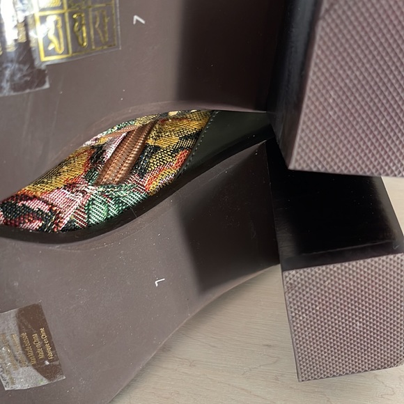 Jeffrey Campbell Brocade Jacquard Western Boots - Size 7 - Picture 9 of 9